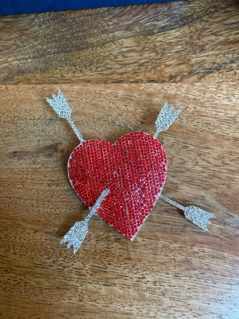 $49 Nicoletta Carlone Ginger Rogers Heart and Arrows Rhinestone Brooch Pin